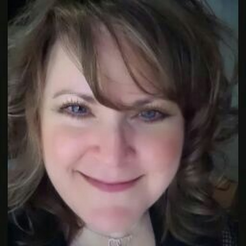 Meet your Posher, Laurie